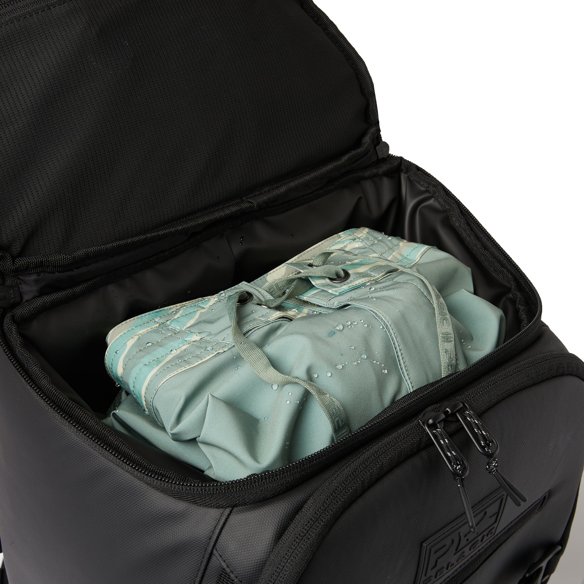 Pelagic Way Point Carrier zaino Black 35L resistente