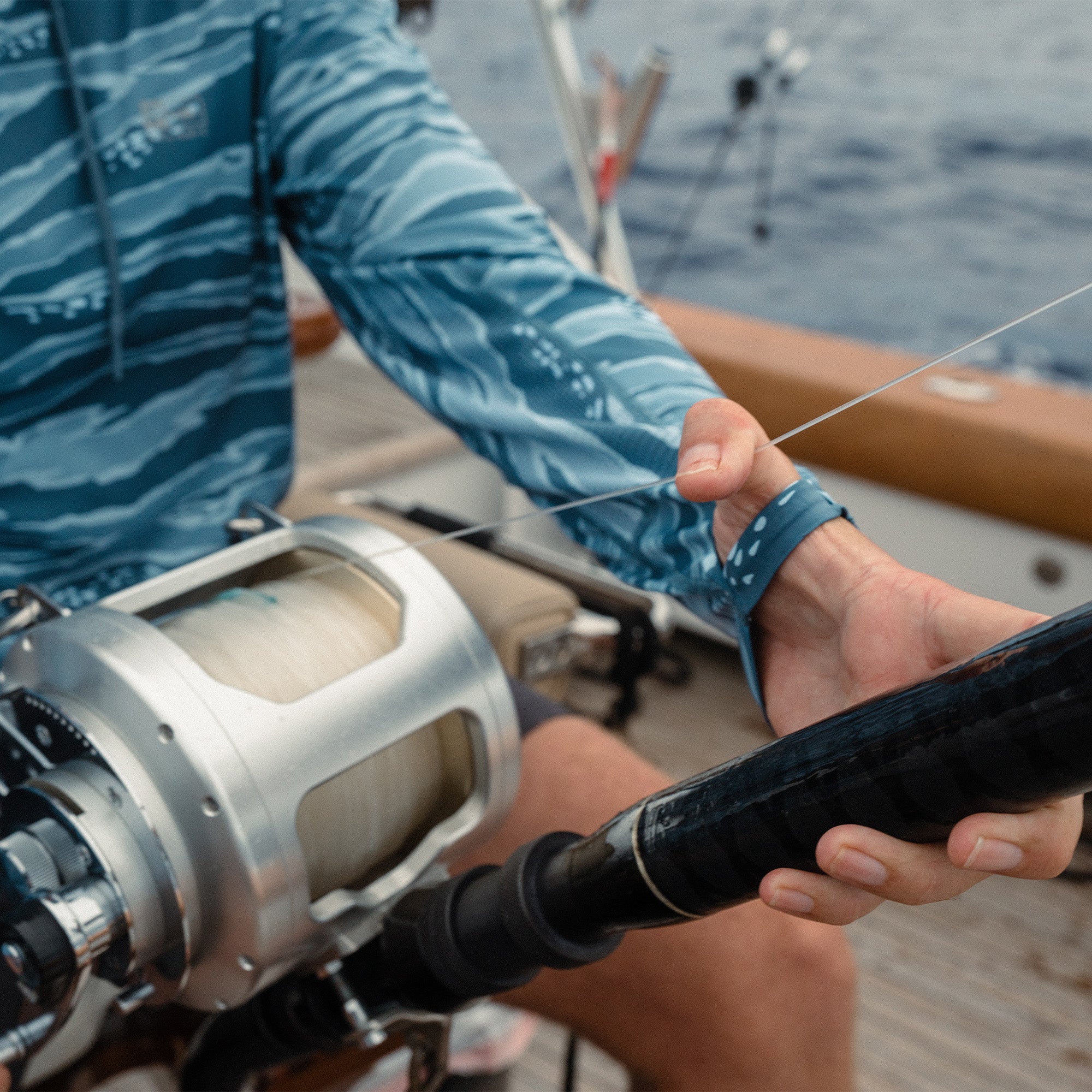 Pelagic Vaportek maglia pesca petrolio mimetica UPF 50+