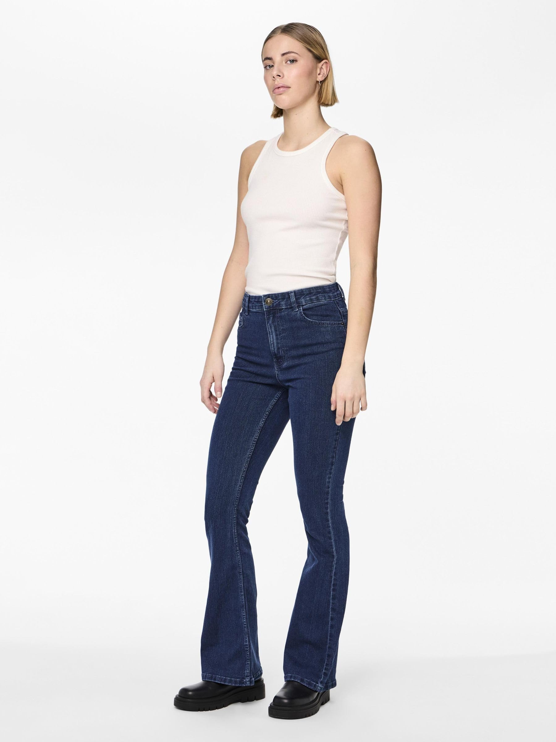 Pieces Pcpeggy Flared HW Jeans Db jeans donna XS svasati