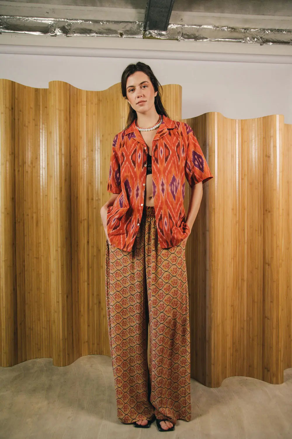 el.residu Madhu Sari 1 pantaloni S/M misto seta